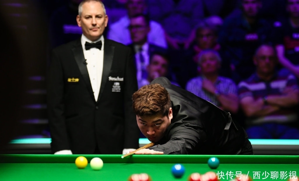 他出现了一 他出现了一