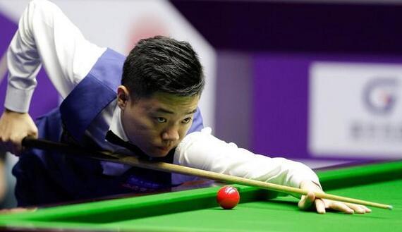 中崭露头角 中崭露头角