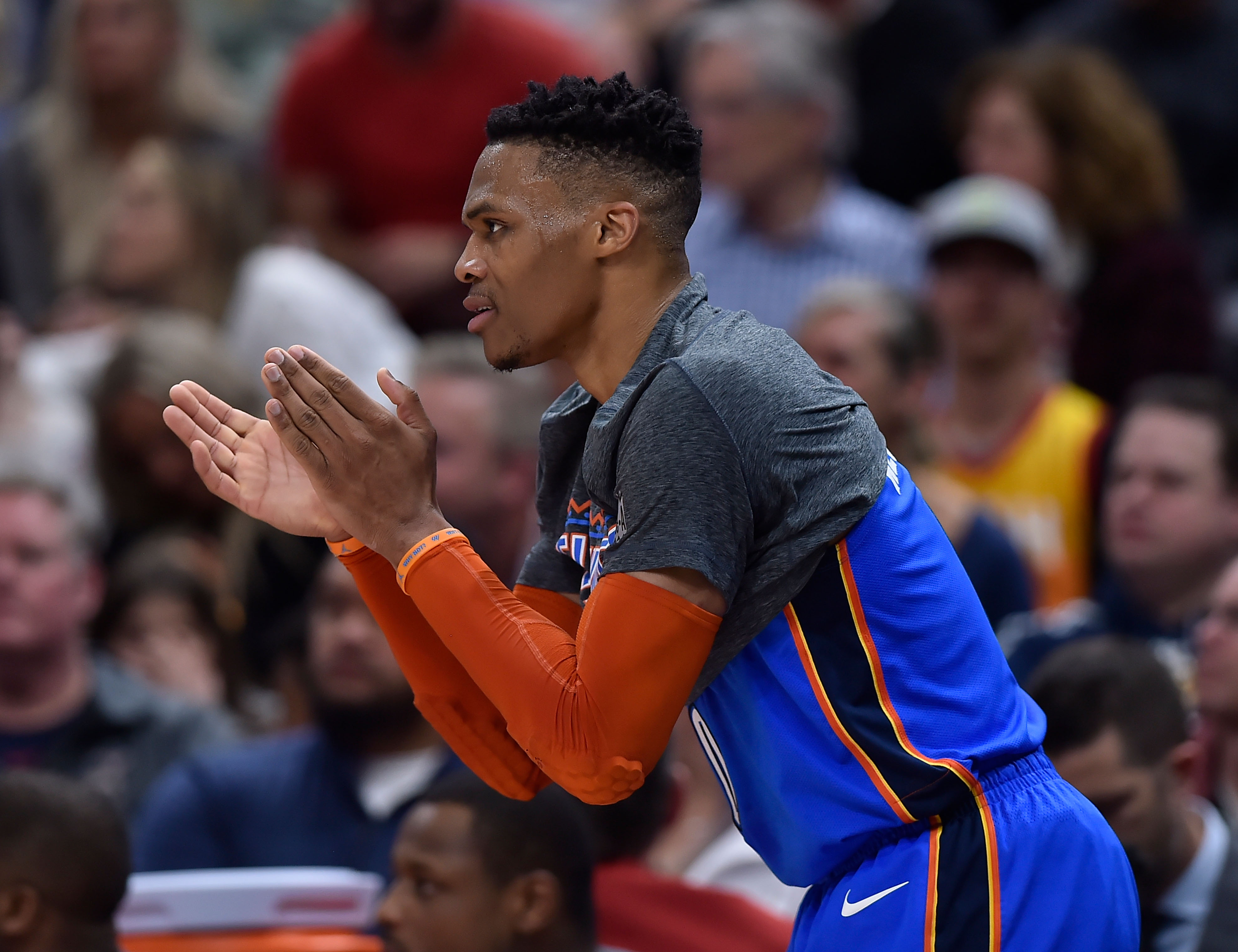 锁定前十的 锁定前十的