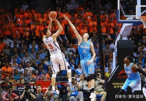 他们的中场 他们的中场